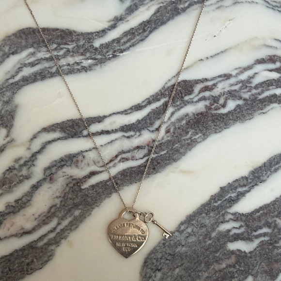 Tiffany & Co. Silver Heart Necklace with Key Charm - Picture 2 of 2